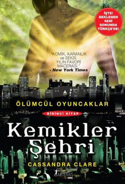 Kemikler Şehri Kitap Kapağı