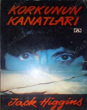 Korkunun Kanatları Kitap Kapağı