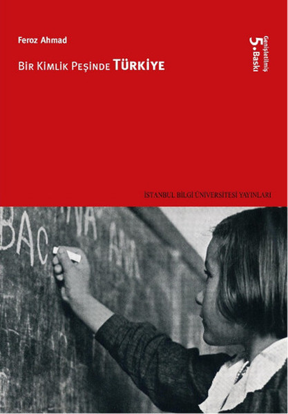Bir Kimlik Peşinde Türkiye Kitap Kapağı